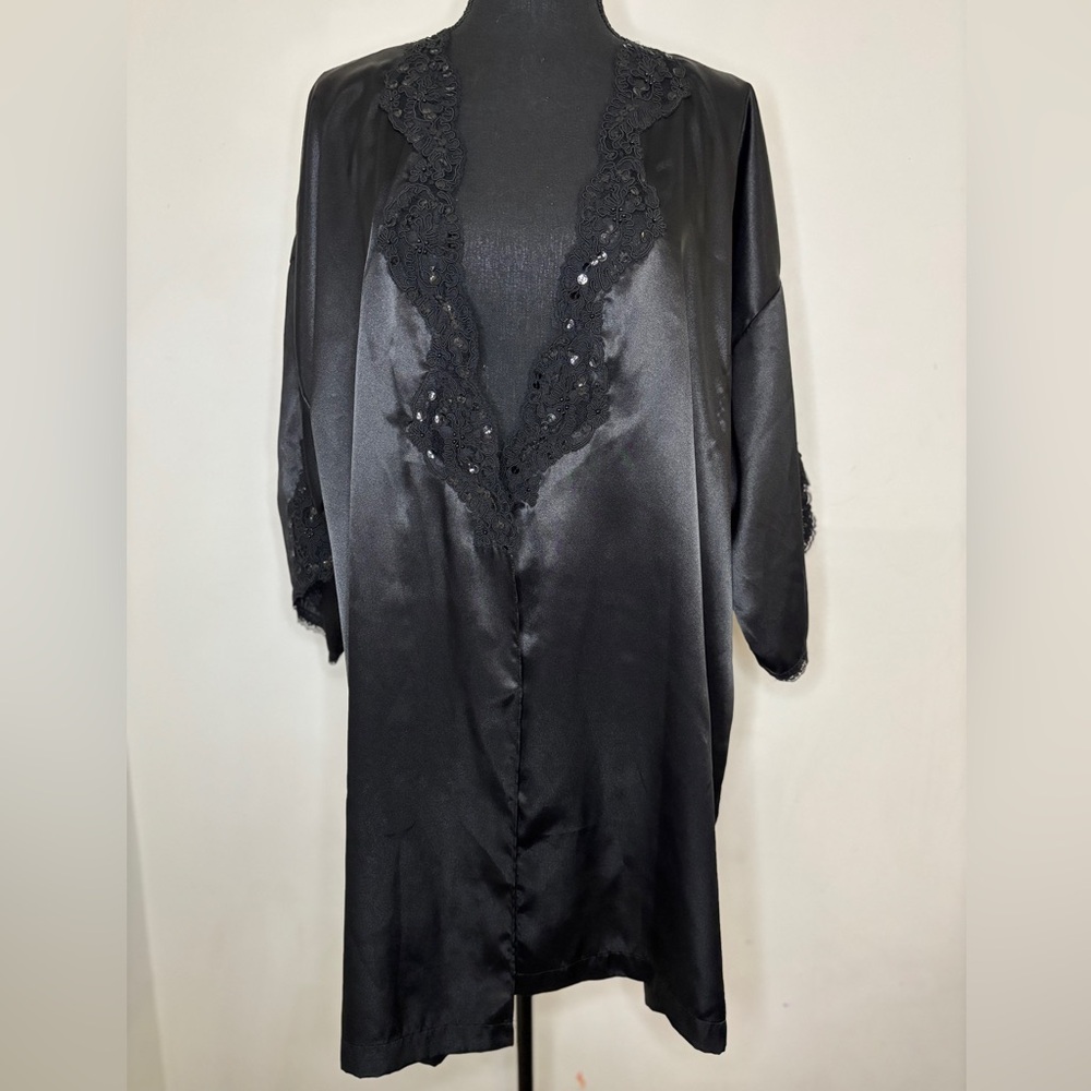 Victorias Secret waist length satin lace and sequin kimono robe one size